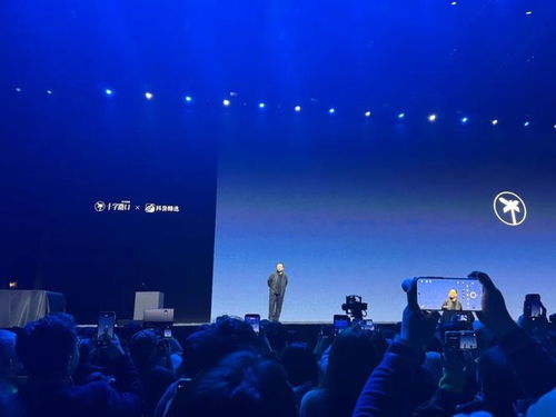 罗永浩硬控四小时 一场广告春晚的颠覆式创新